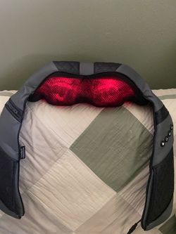 Shoulder massager