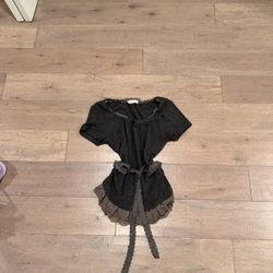 Cute Black Shirt With Ribbon
