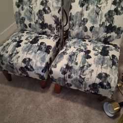 Accent  Chairs