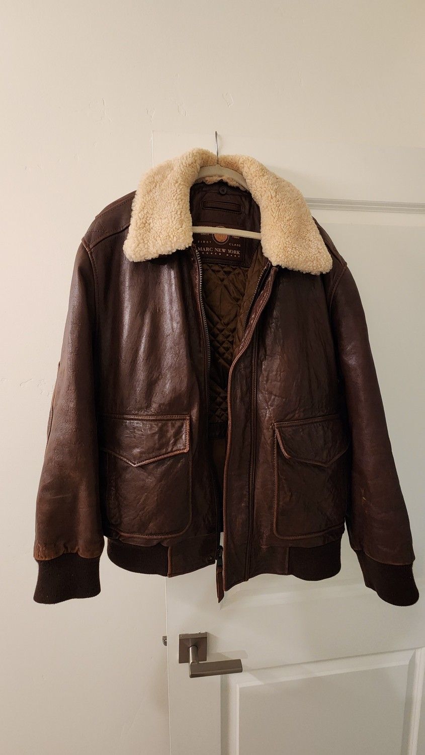 LEATHER BOMBER JACKET LARGE ANDREW MARC BRAND