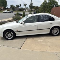 BMW 528i