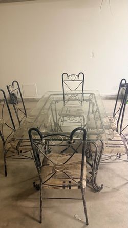 Dinning table