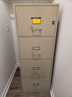 Herring-Hall-Marvin 4-drawer filing cabinet