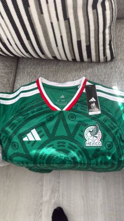 Women’s jersey size M