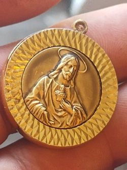 Sacred Heart Medallion 