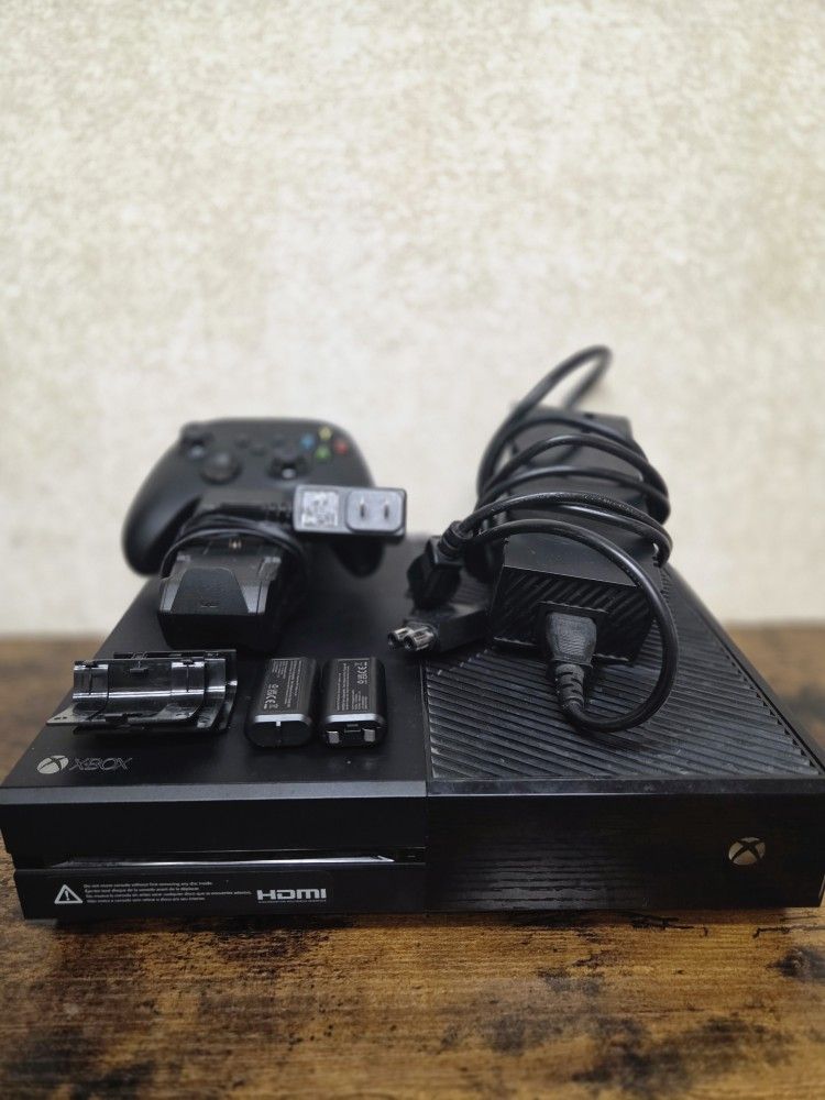 Xbox One (Willing to negotiate within reason)