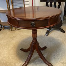 Martinsville Novelty Company Drum Table 