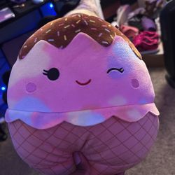 Glady Squishmellow