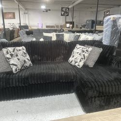 Sectional sofa black