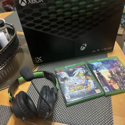 Xbox series X & 2 games, Turtle Beach Headset , Microphone 