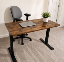 Standing desk