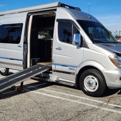 2017 Winnebago Era 170X