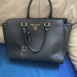 Prada Saffiano Lux Tote Medium Shoulder Bag Black