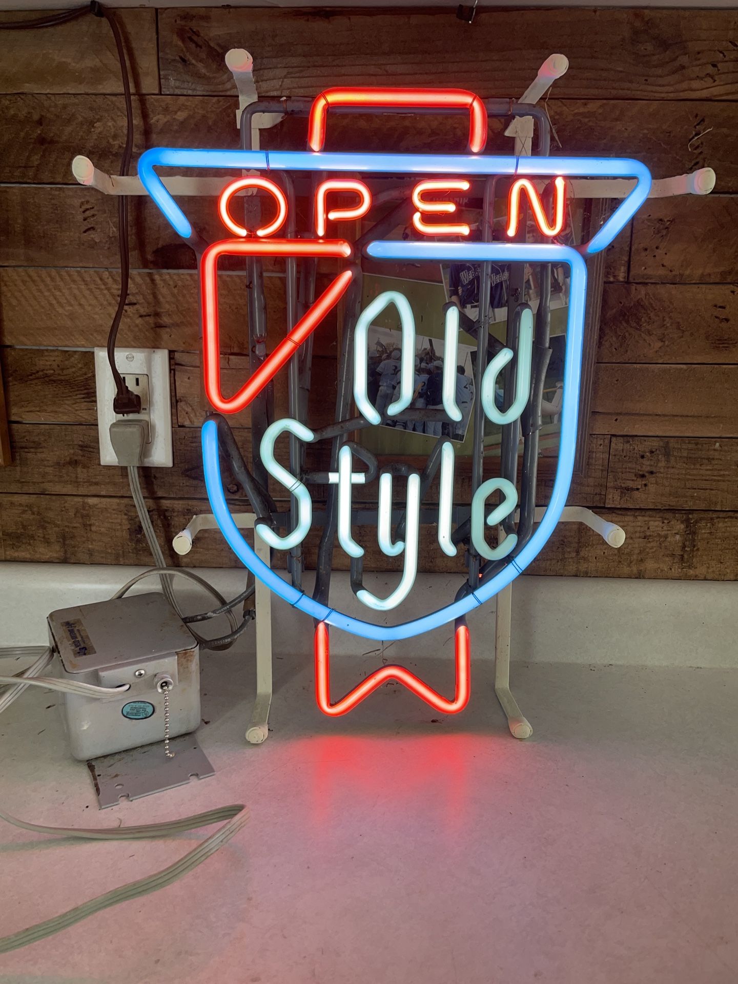 Vintage Old Style Neon Beer Sign