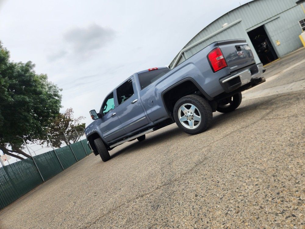 2015 GMC Sierra