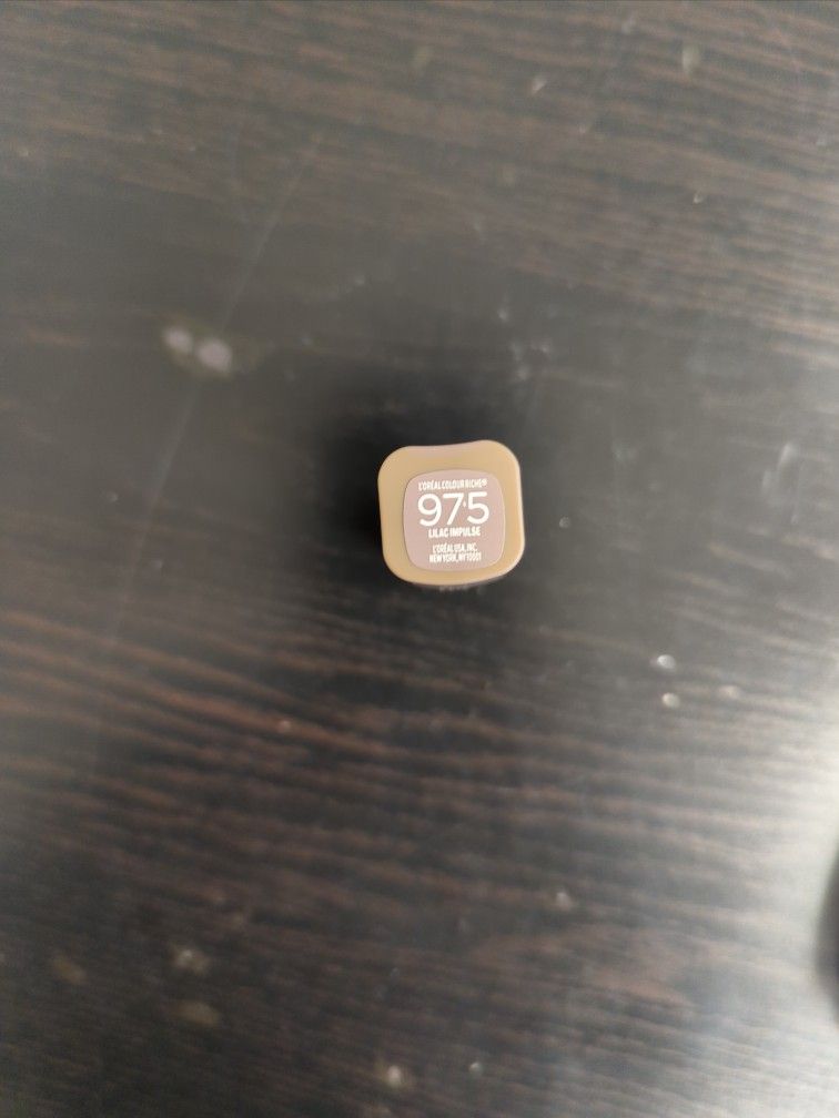 Loreal Coulour Riche Lipstick Lilac Impulse Color