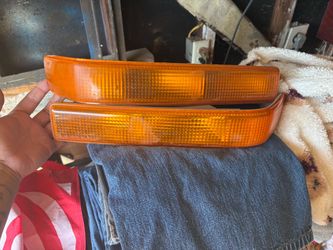 2003 Chevy S10 signal light housing