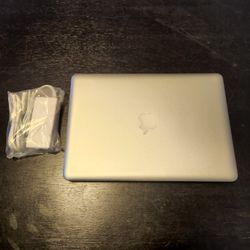Apple MacBook Laptop - Like New