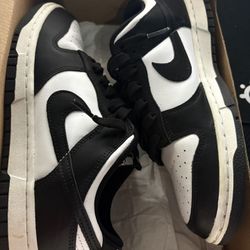 Nike Dunk Low ‘Black White’  Size 8