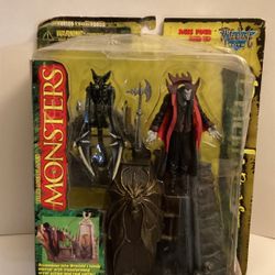 Todd Mcfarlanes Monsters Dracula Play set 