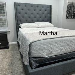 New Queen Size Bed & Mattress Set
