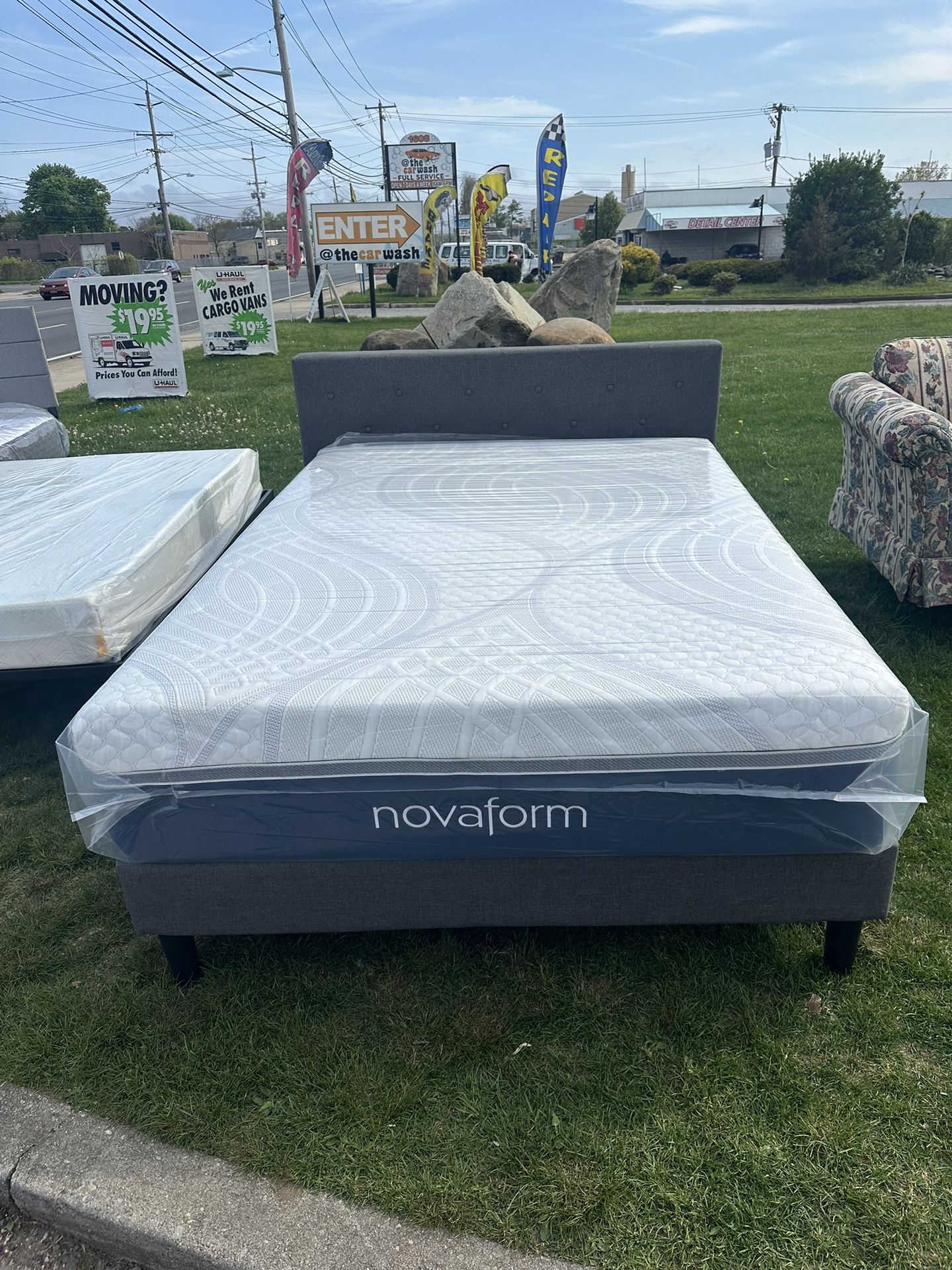 Queen Size Bellanest Mattress With Platform Bed Frame . Good Condtion