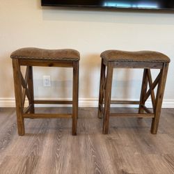 Two bar Stools 