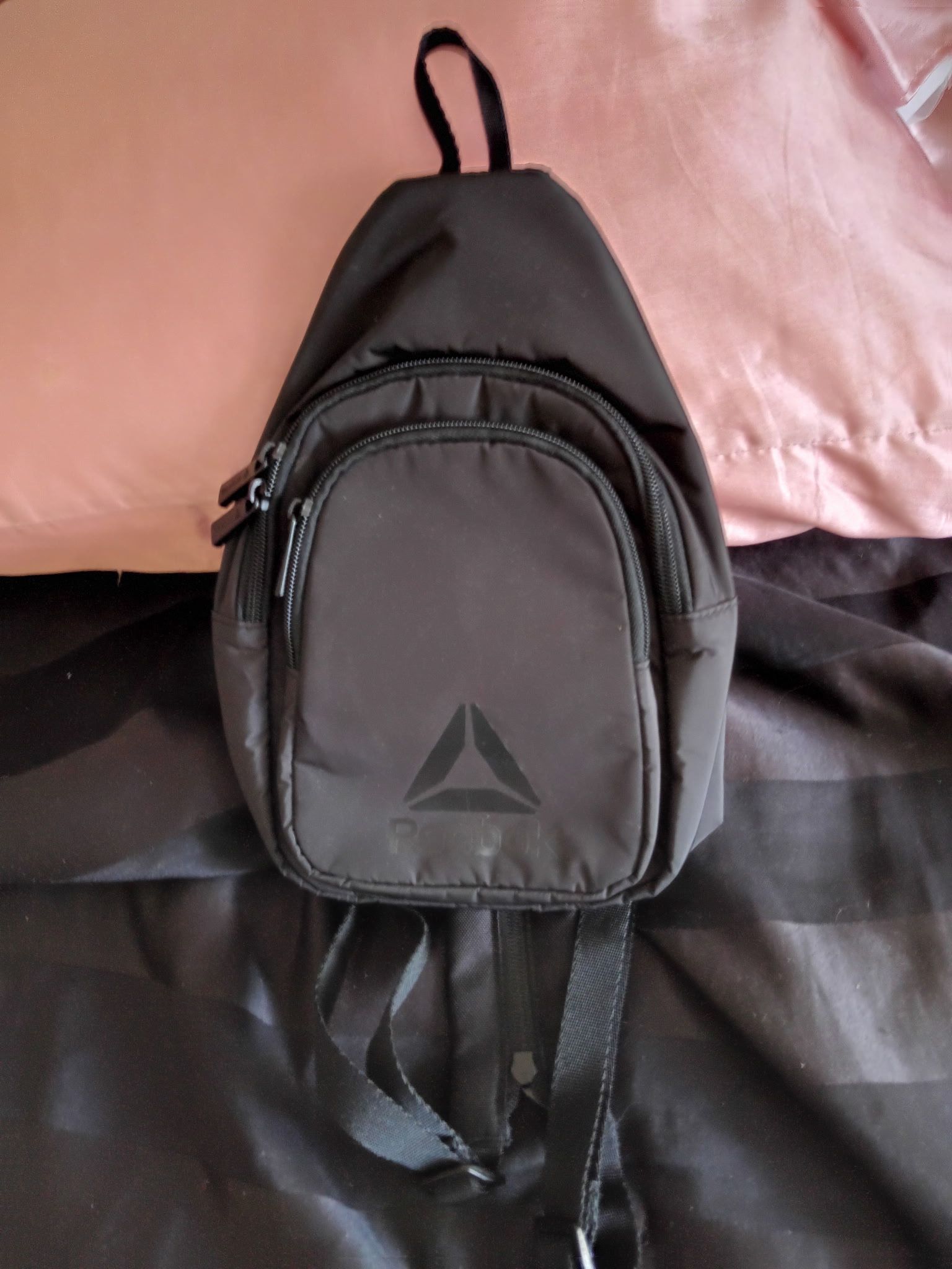 Reebok Crossbody Bag / Backpack 
