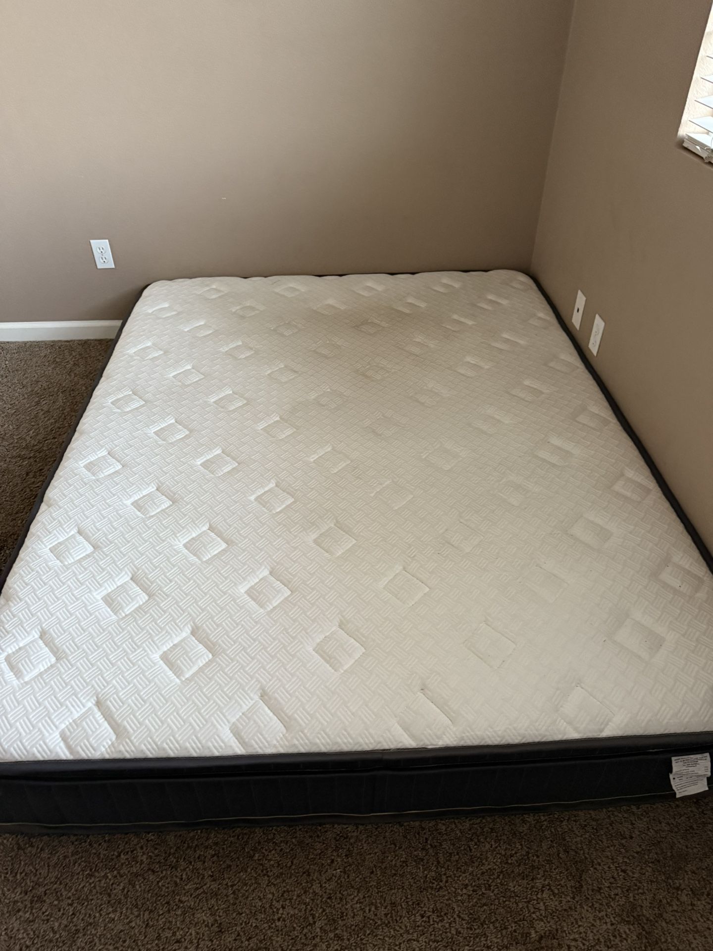 Queen mattress