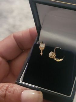 14 Kt Yellow Gold Diamond 💎 Loop Earrings .  $300.00 Firm Price! Pick Up Only!  