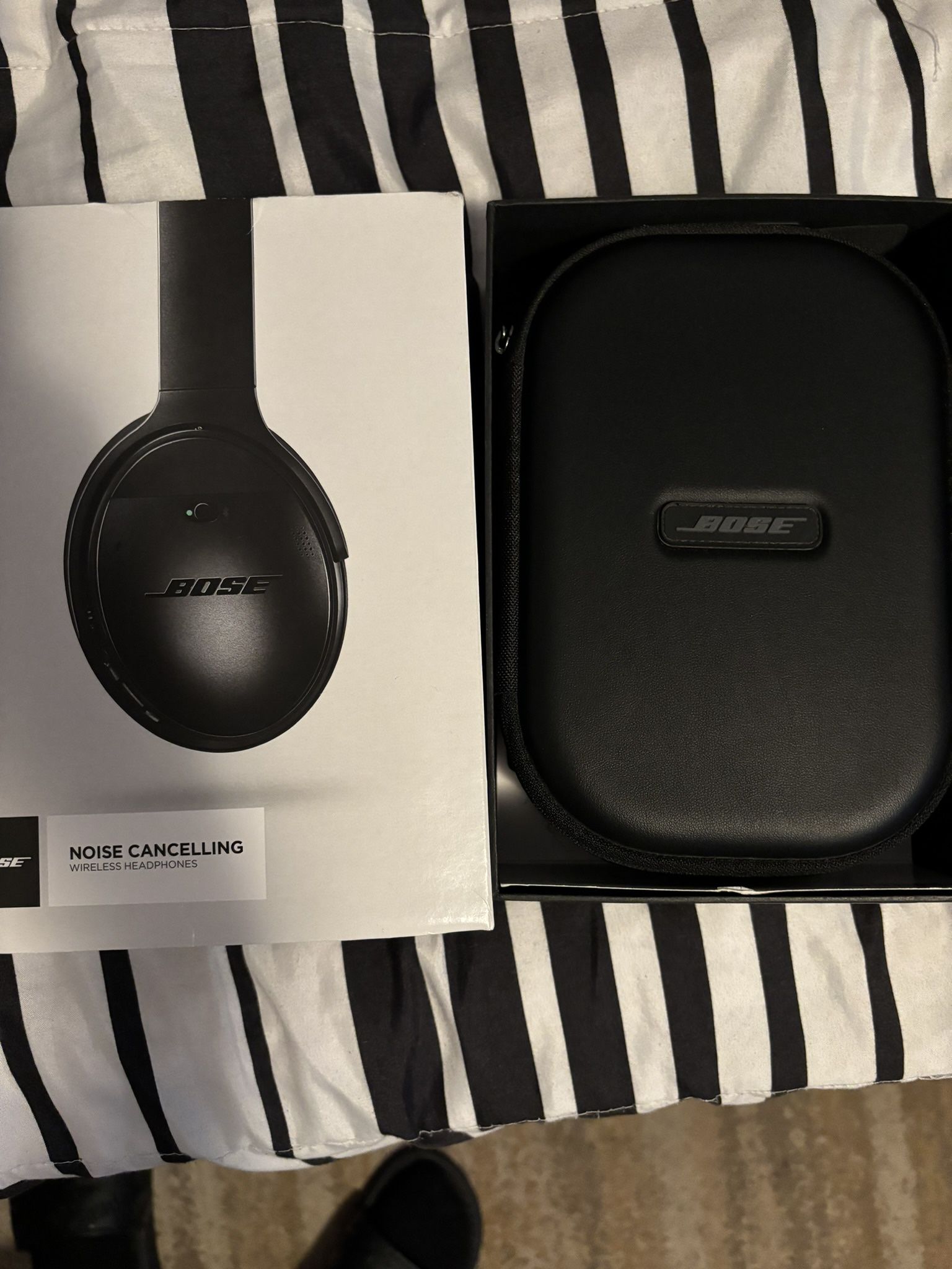Bose QuietComfort Headphones - Noise Canceling New w/ Box