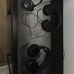 Headphones (For Parts)