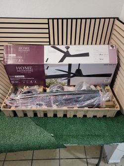 Brand New Modern Ceiling Fan w/ Remote
