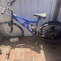 Mountain bike/ Huffy Bike 