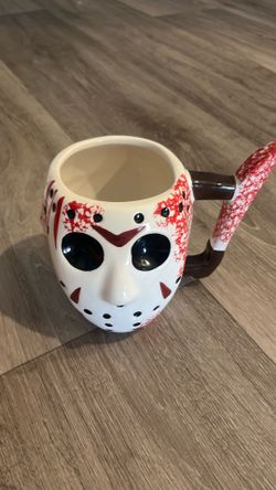 Mugs and cups in bulk. Clean and good condition.