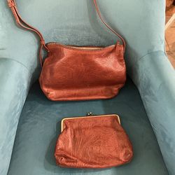 Louis Vuitton Cross Body Bag for Sale in Bakersfield, CA - OfferUp