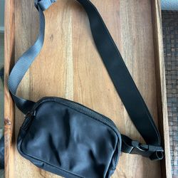 Black Fanny pack