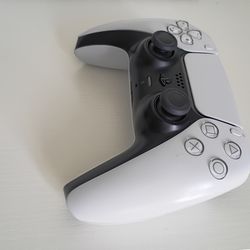 Play Station 5 controller