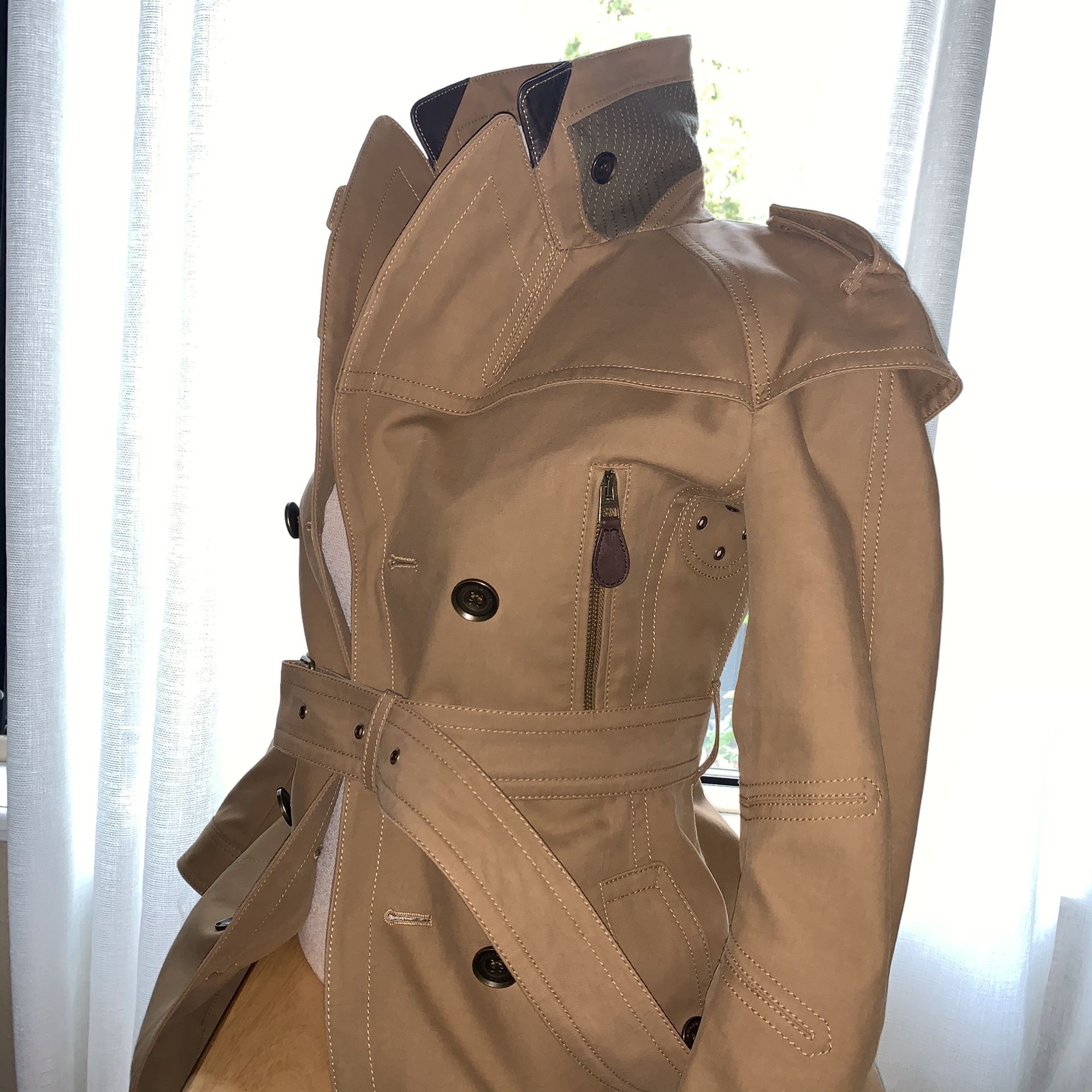 Burberry jacket size 2