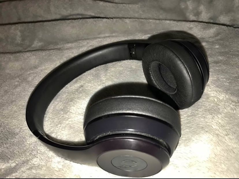 Beats Solo 3 Headphones