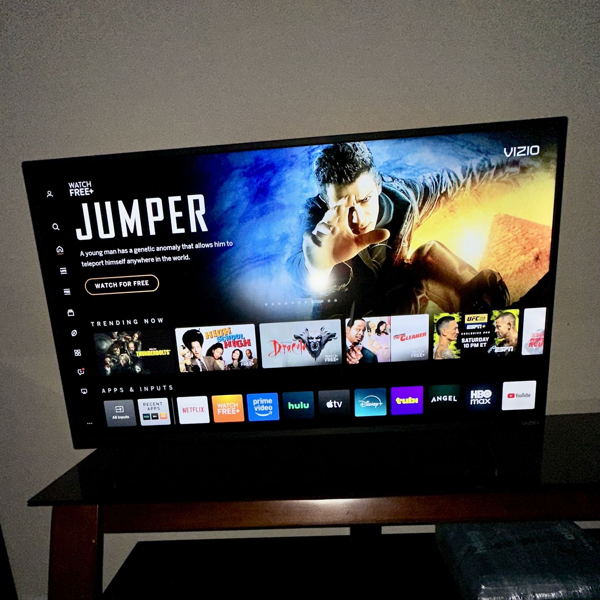 VIZIO 40” Smart TV & a Every-Direction Wall Mounting Bracket