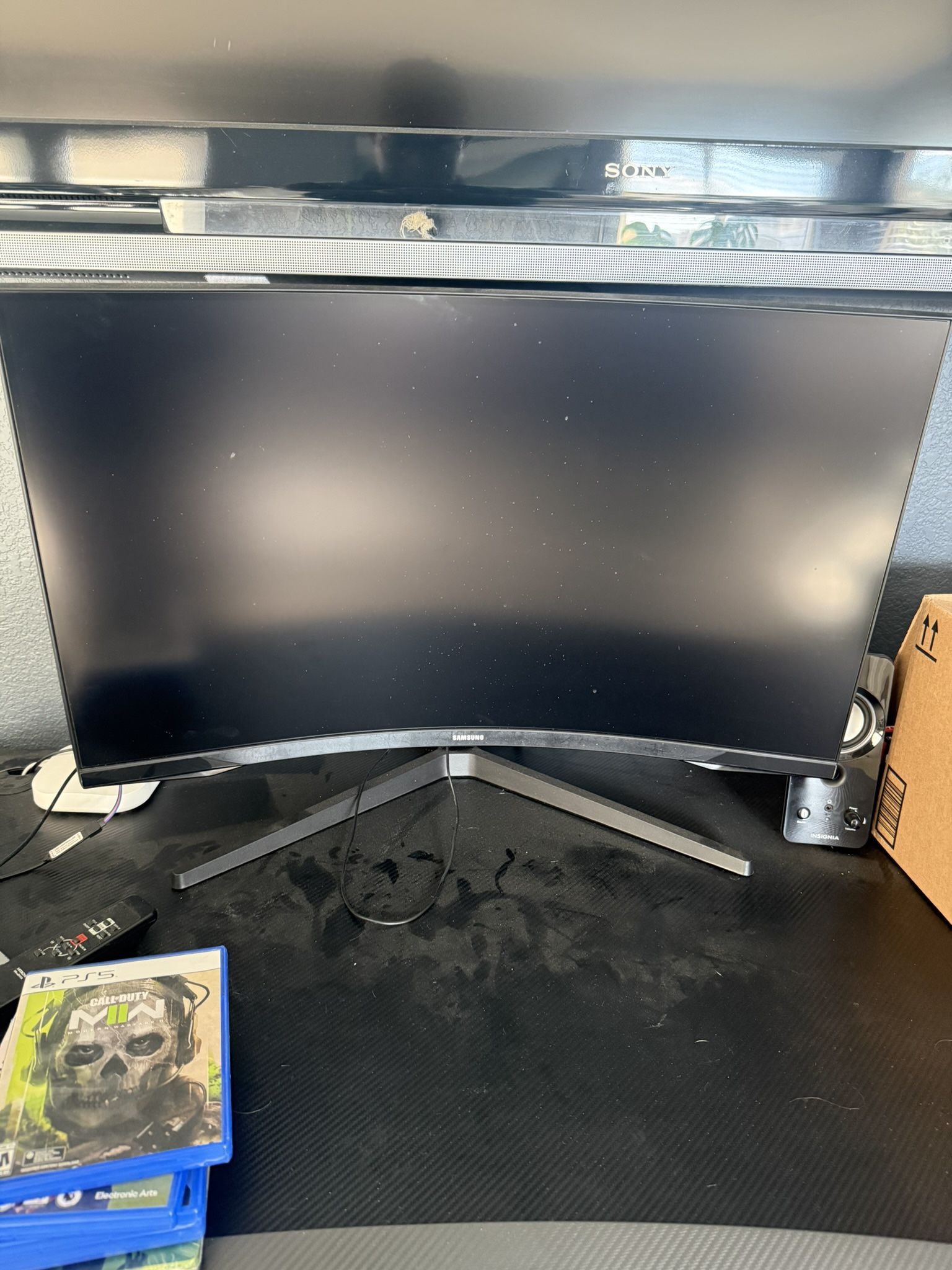 Gaming Desk With Monitor And Speakers