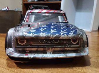 Rc car Arrma Infraction