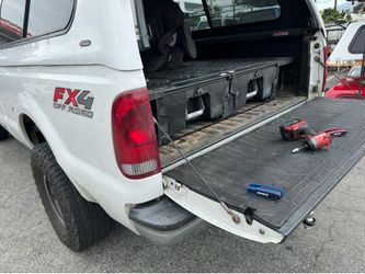 Ford F-250 decked drawer organizer