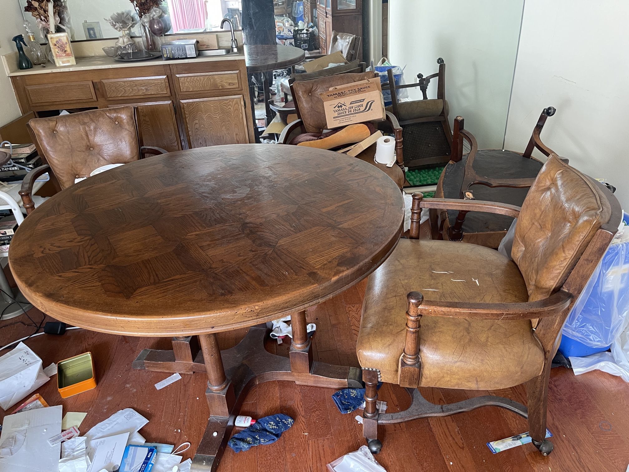 Round Table