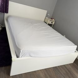 Free Queen bed Frame