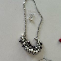 Ladies Necklace Set
