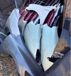 2004-2009 TOYOTA PRIUS FENDERS AVAILABLE