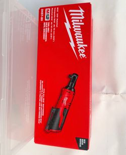 Milwaukee M12 Cordless 3/8 In. Ratchet (Bare Tool)