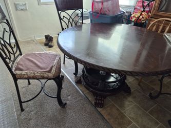 Round table 4 seat